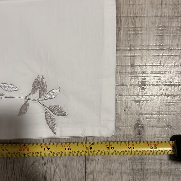 Set of 4 Decorative Pillow Cases - Picture 9 of 10